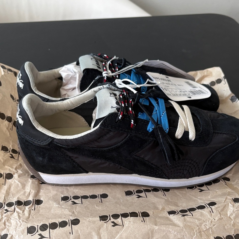 Diadora Men's Black and Blue Sneakers